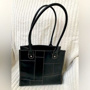 Classic black leather purse